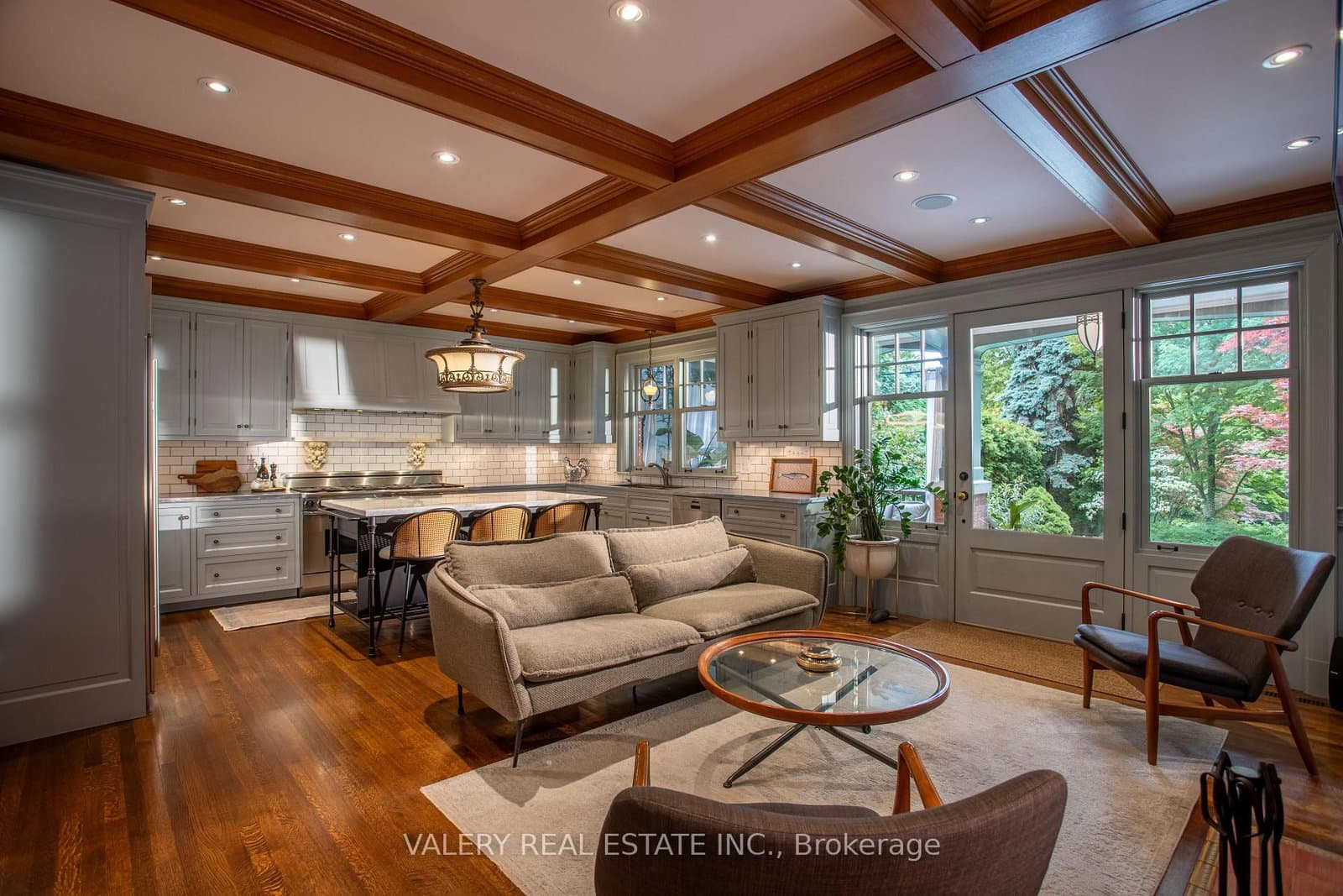 270 Indian Rd - Photo 3