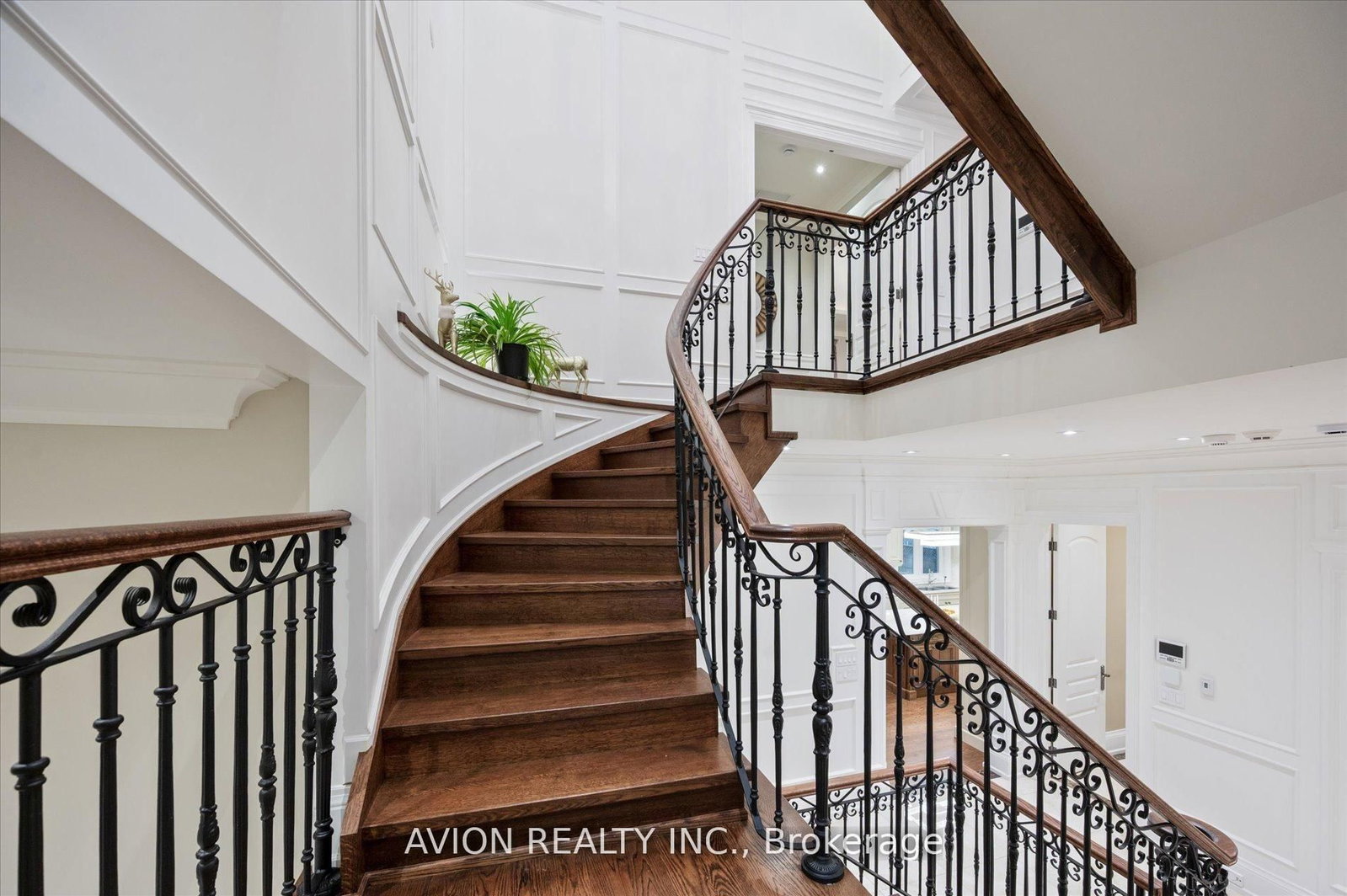 26 Danville Dr, Toronto — 24