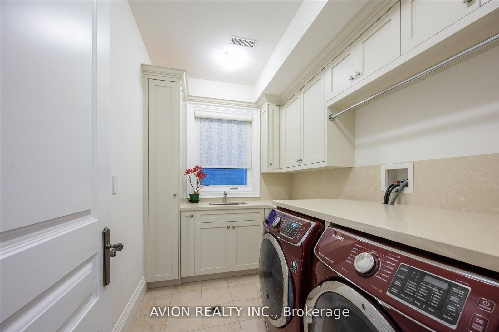 26 Danville Dr, Toronto — 47