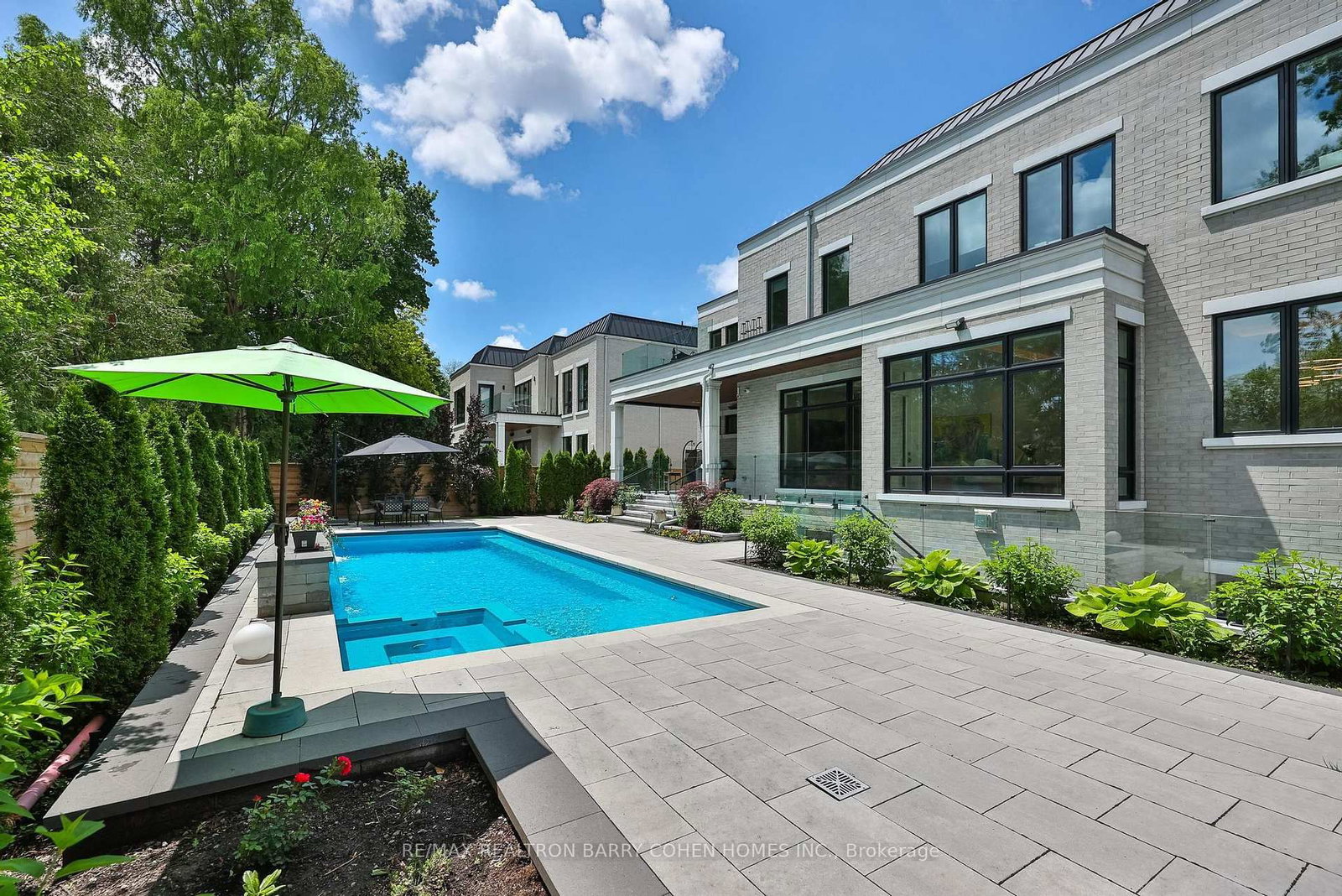 15 Sulgrave Cres, Toronto — 35