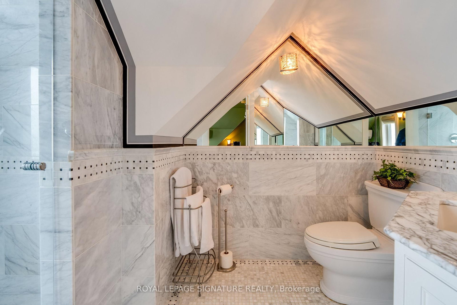 220 Greyabbey Tr, Toronto — 34