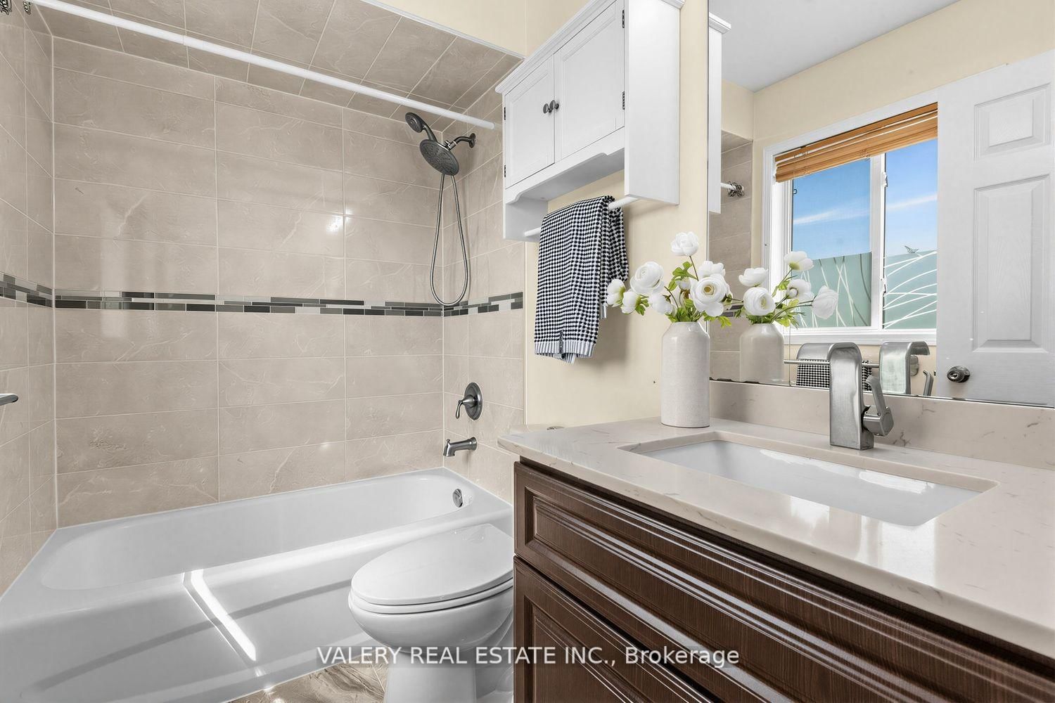511 Caboto Tr, Markham — 19