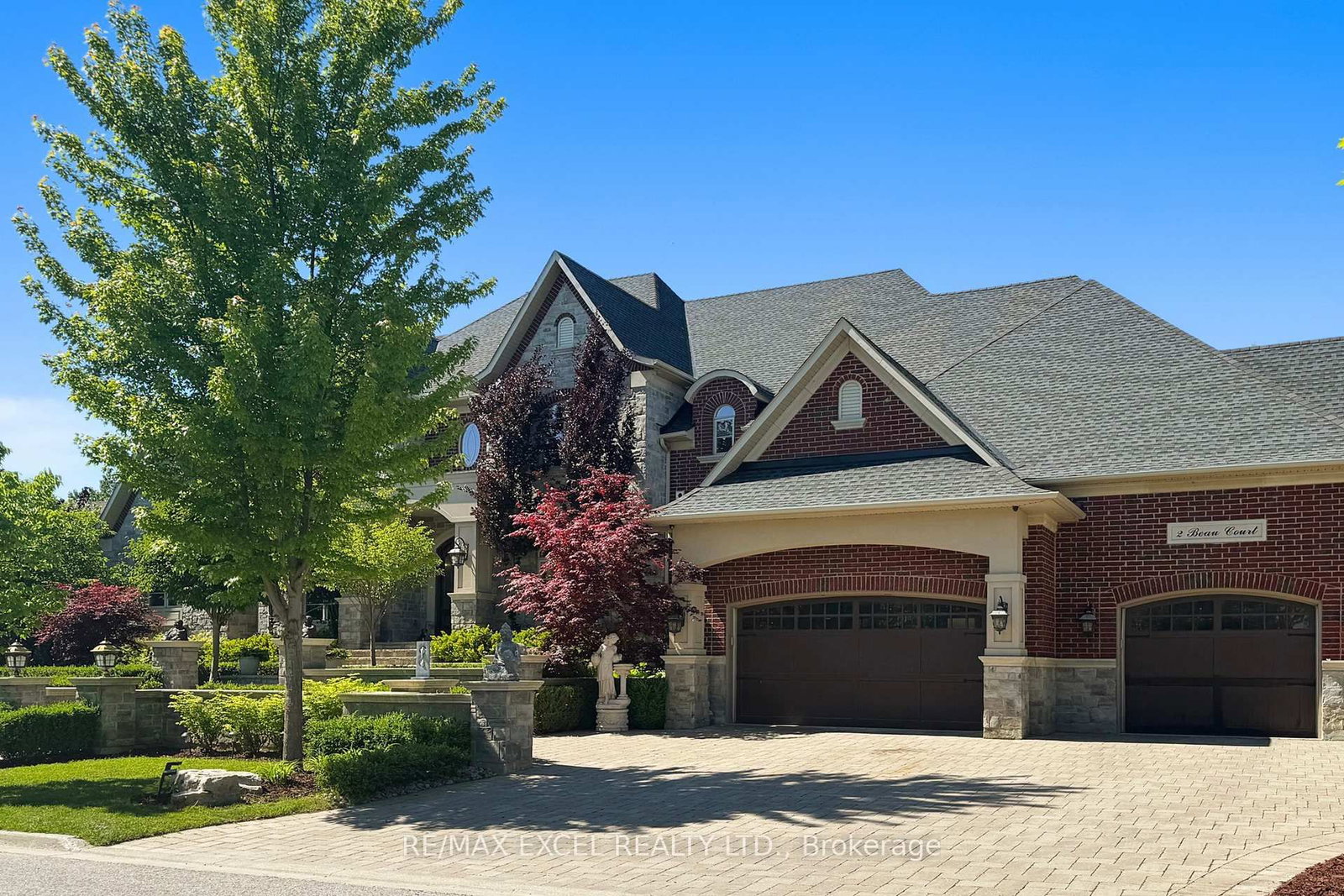 2 Beau Crt, Aurora — 2