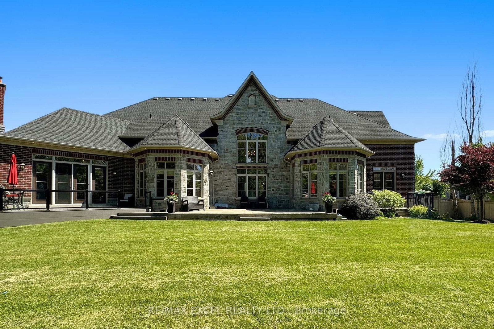 2 Beau Crt, Aurora — 34