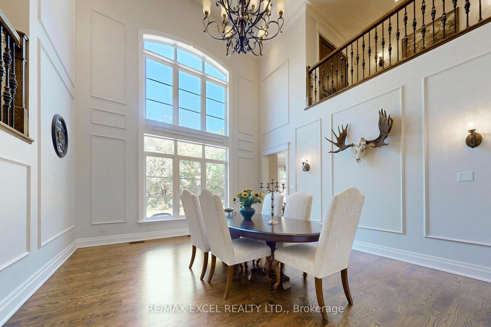 2 Beau Crt, Aurora — 4