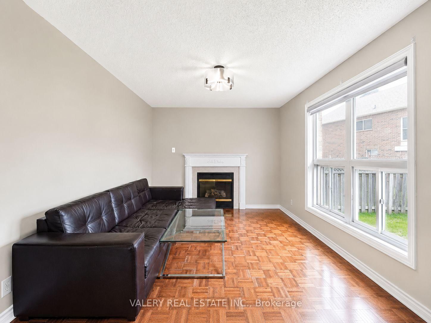 15 Silktop Tr, Brampton — 5