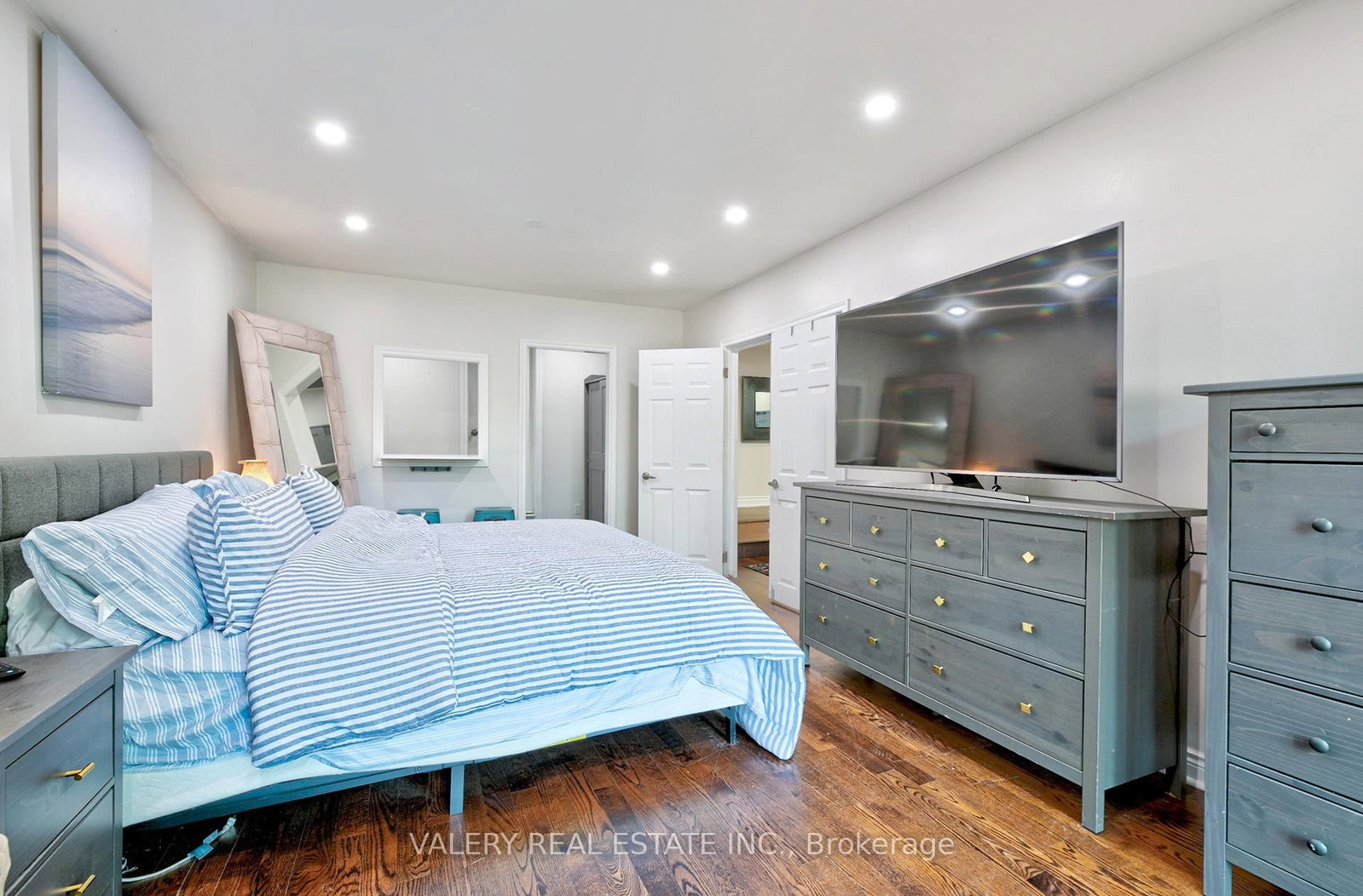 2314 Belyea St, Oakville — 10