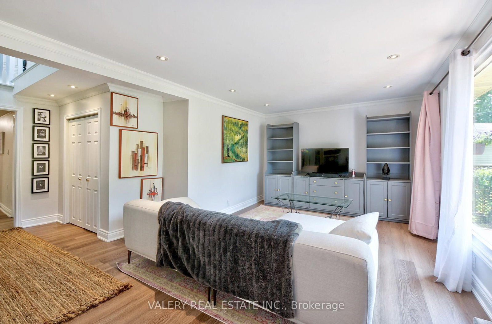 2314 Belyea St, Oakville — 25