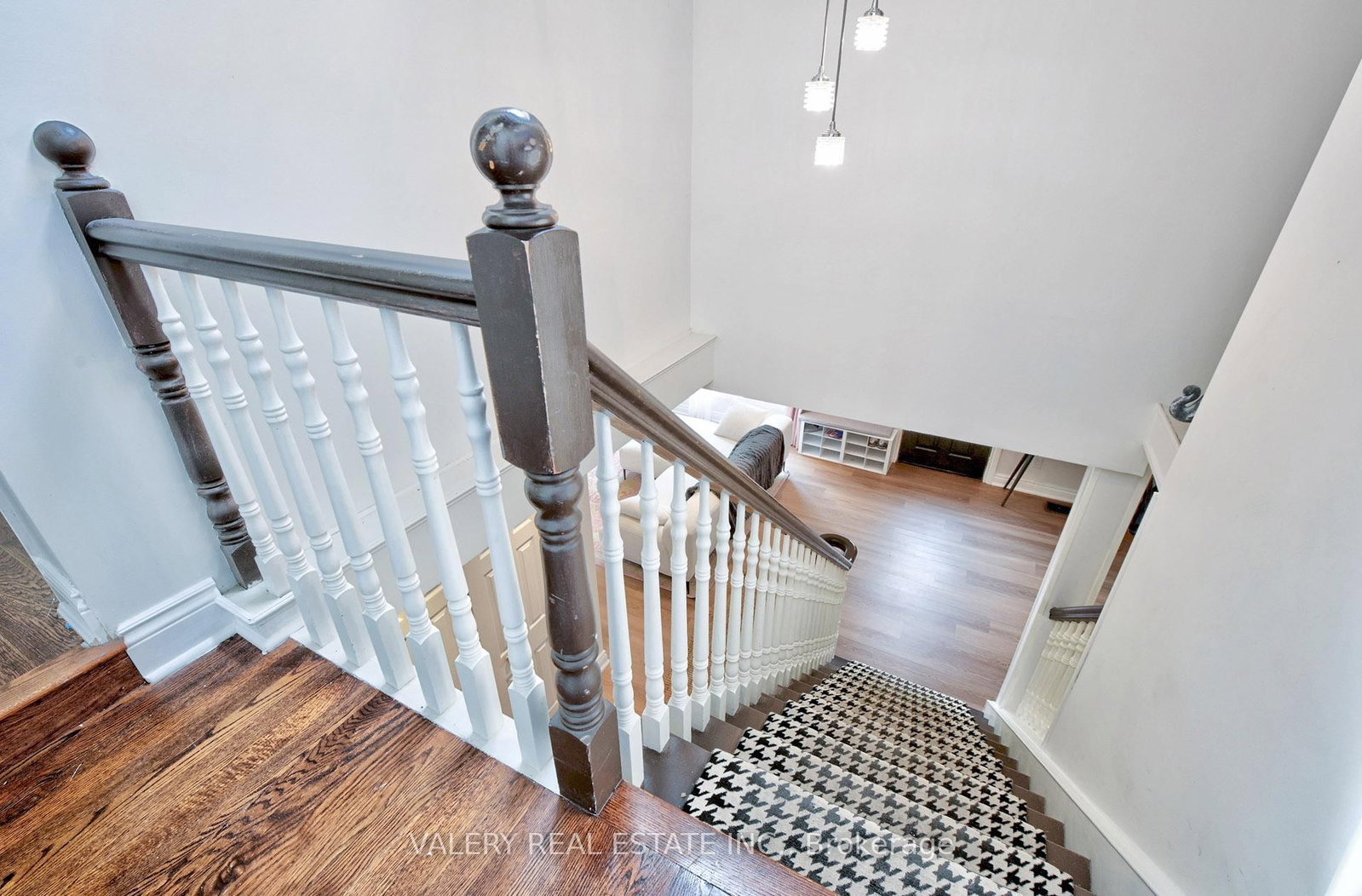 2314 Belyea St, Oakville — 9