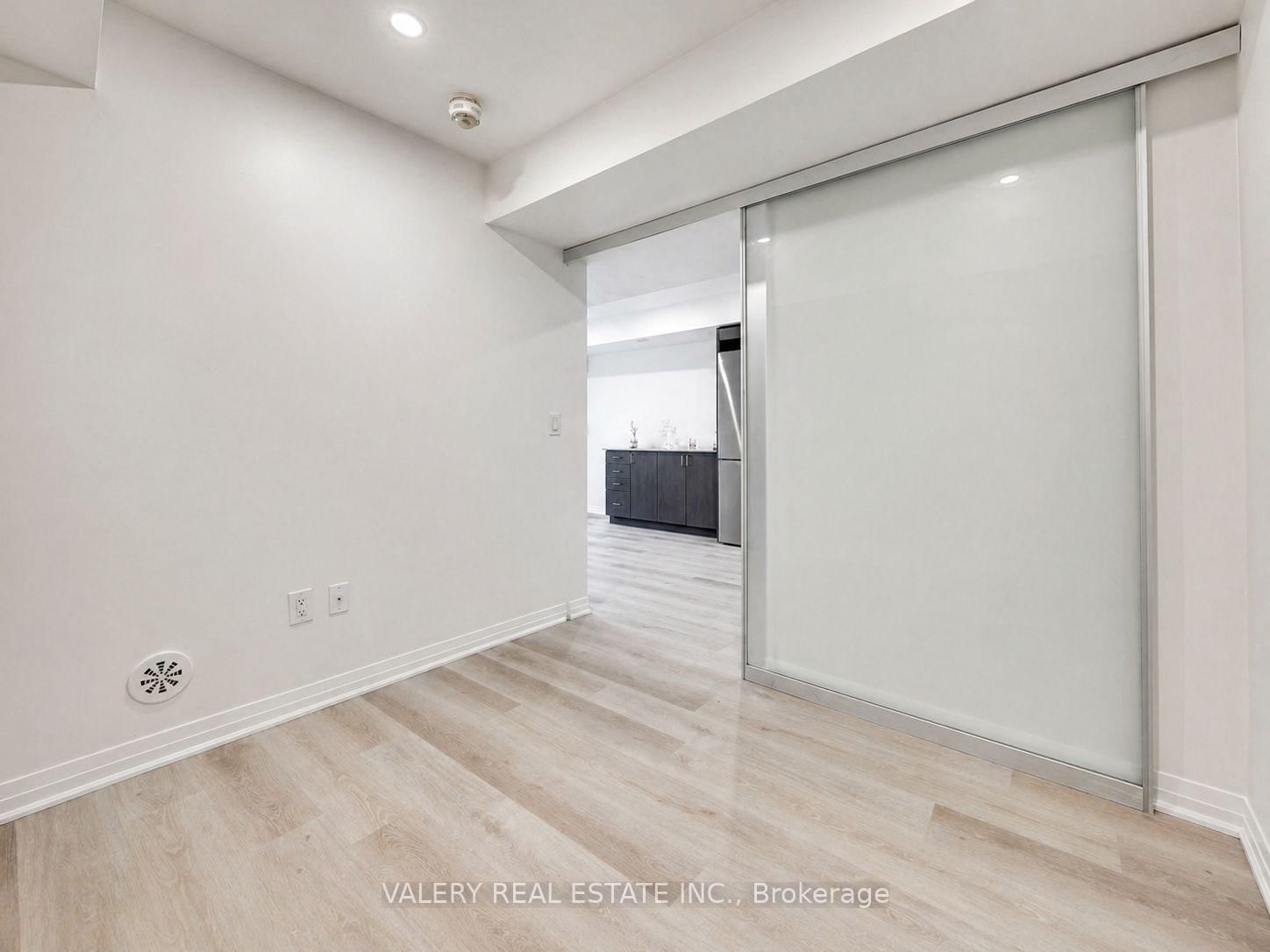 1-183 William Duncan Rd, Toronto — 15
