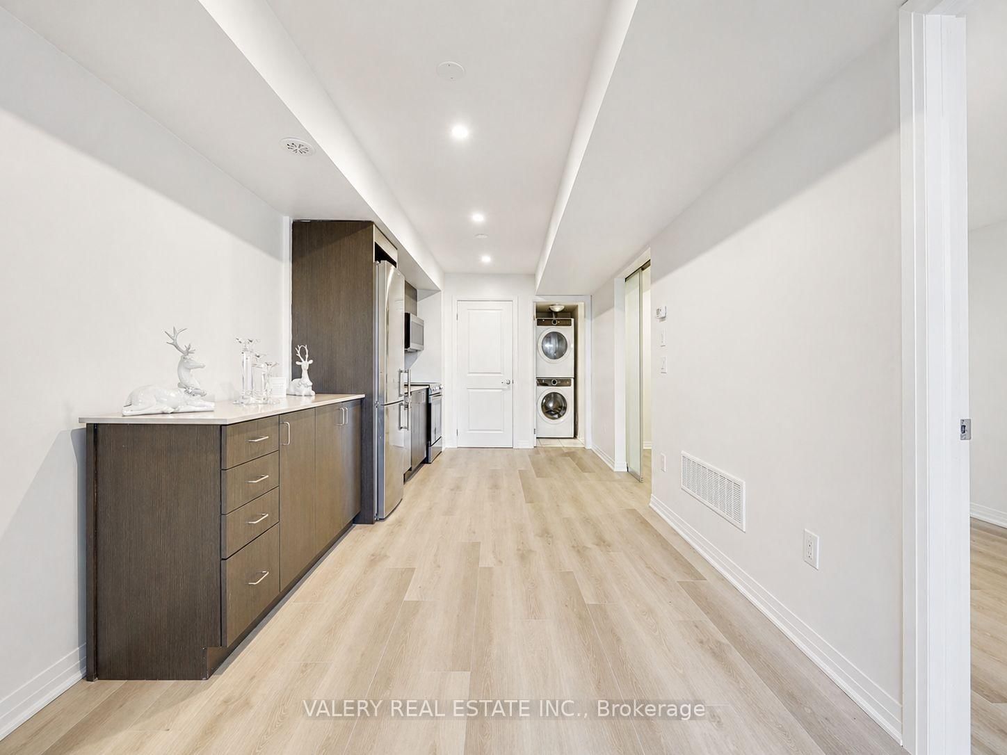 1-183 William Duncan Rd, Toronto — 6
