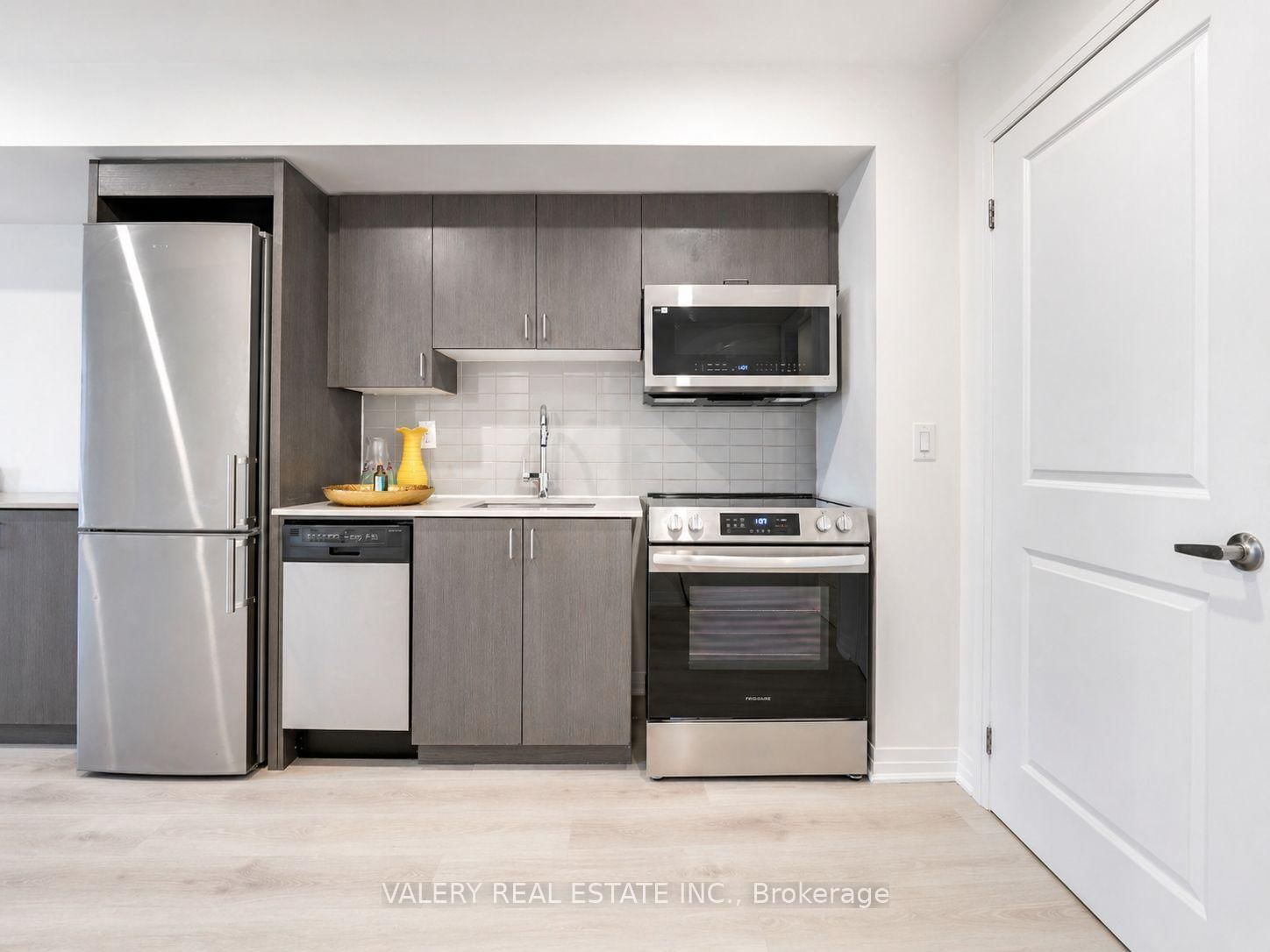 1-183 William Duncan Rd, Toronto — 9