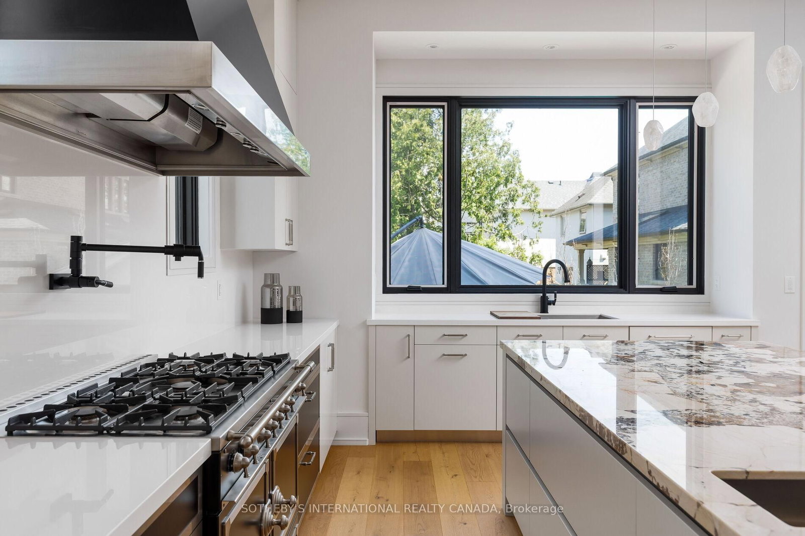 85 Kingsway Cres, Toronto — 13