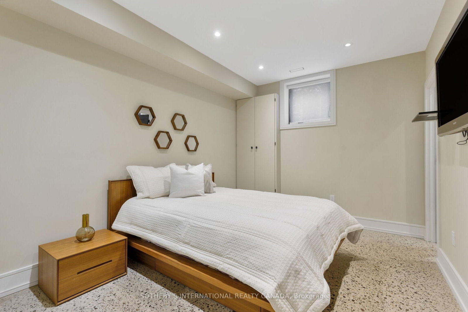 85 Kingsway Cres, Toronto — 42