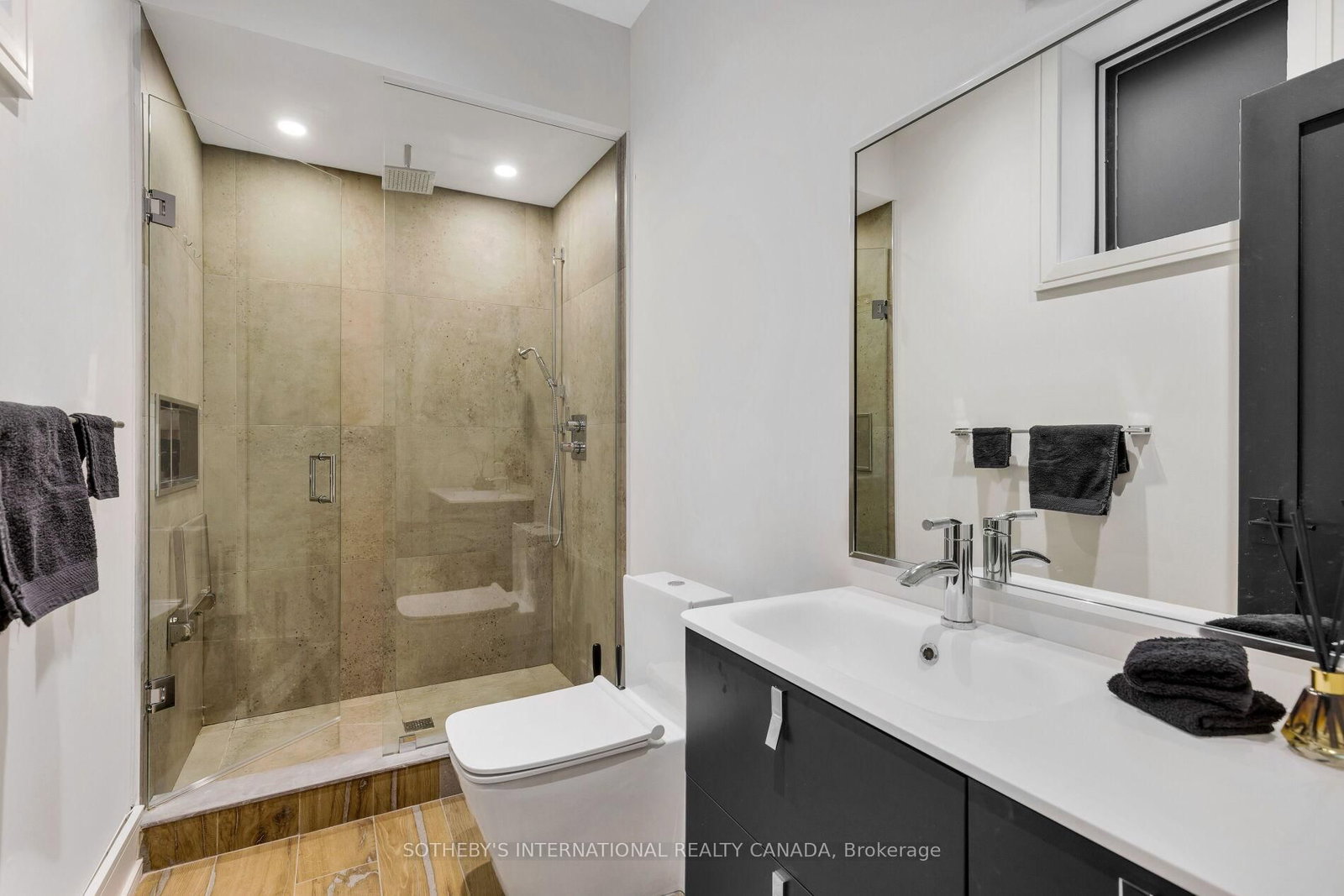 85 Kingsway Cres, Toronto — 43