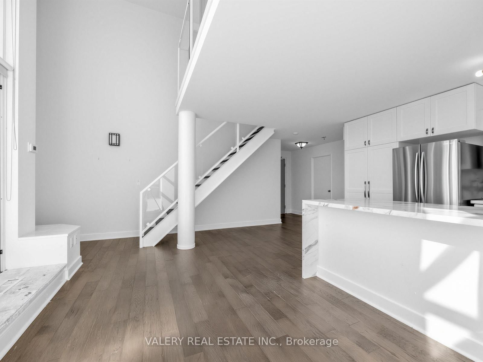 827-250 Manitoba St, Toronto — 6