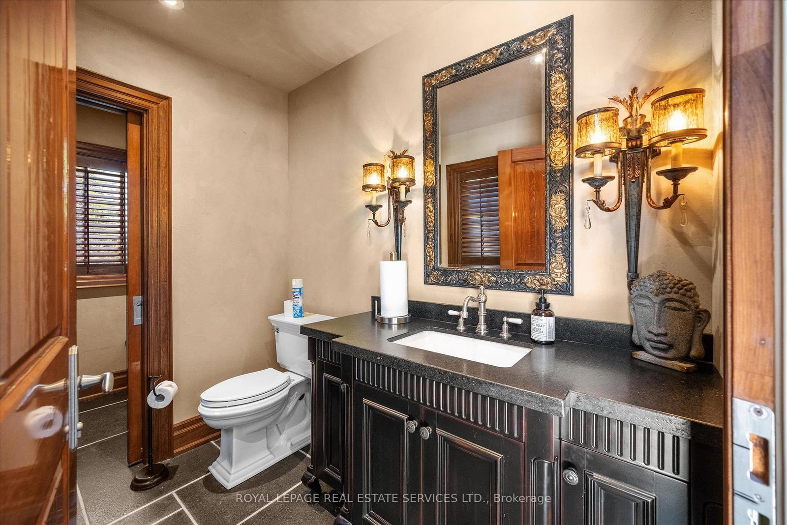 10090 Pineview Tr, Milton — 44