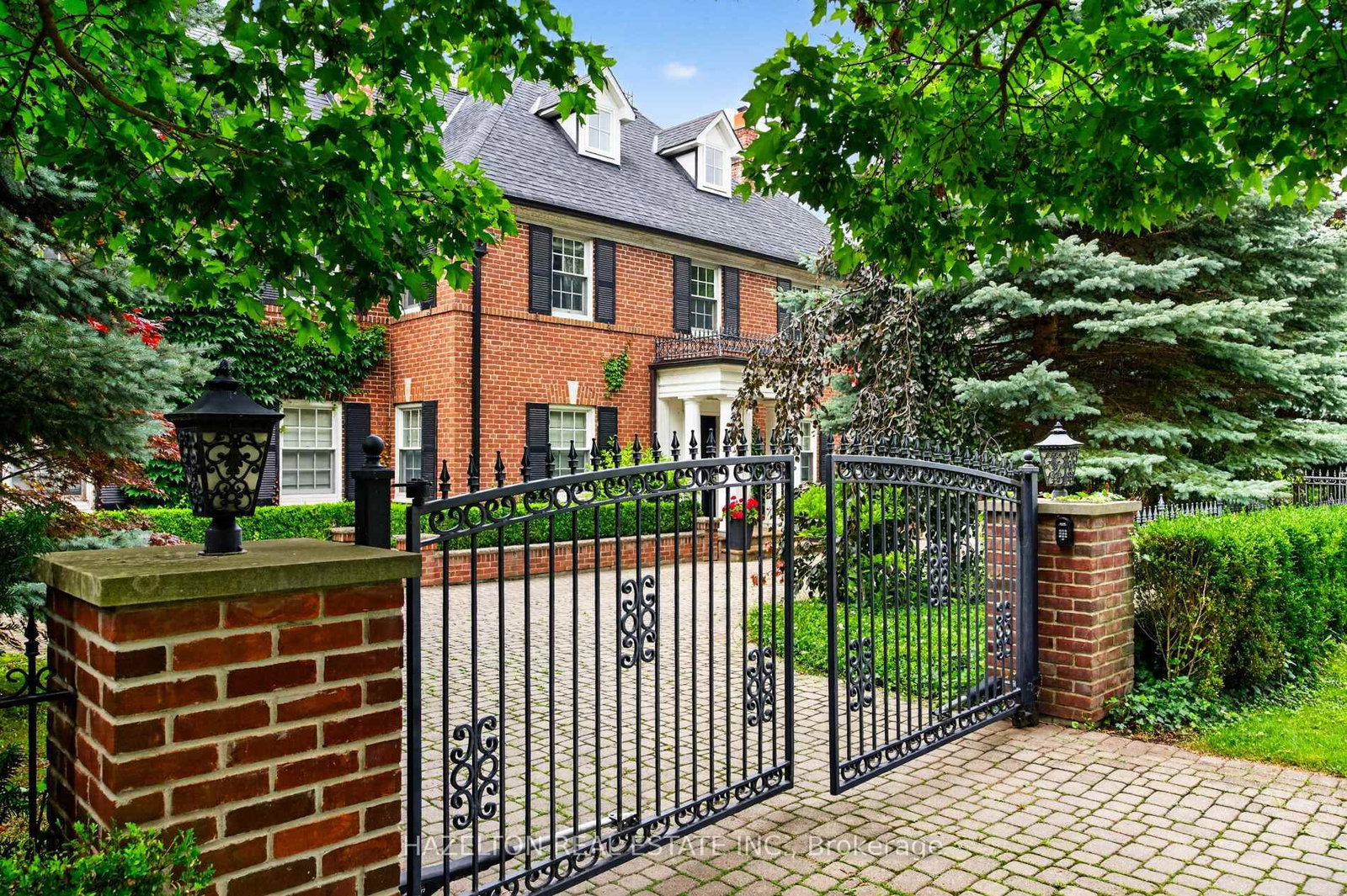 246 Riverside Dr, Toronto — 3