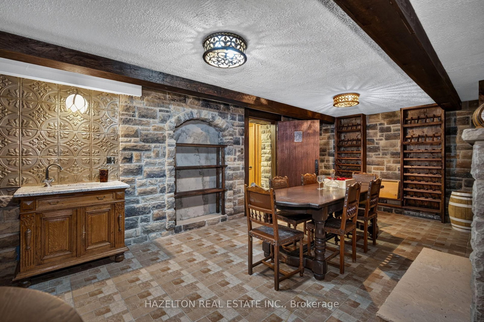 246 Riverside Dr, Toronto — 34