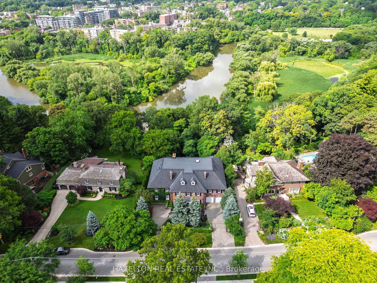 246 Riverside Dr, Toronto — 48