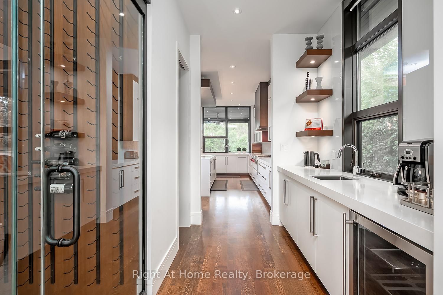 265 Maple Grove Dr, Oakville — 10