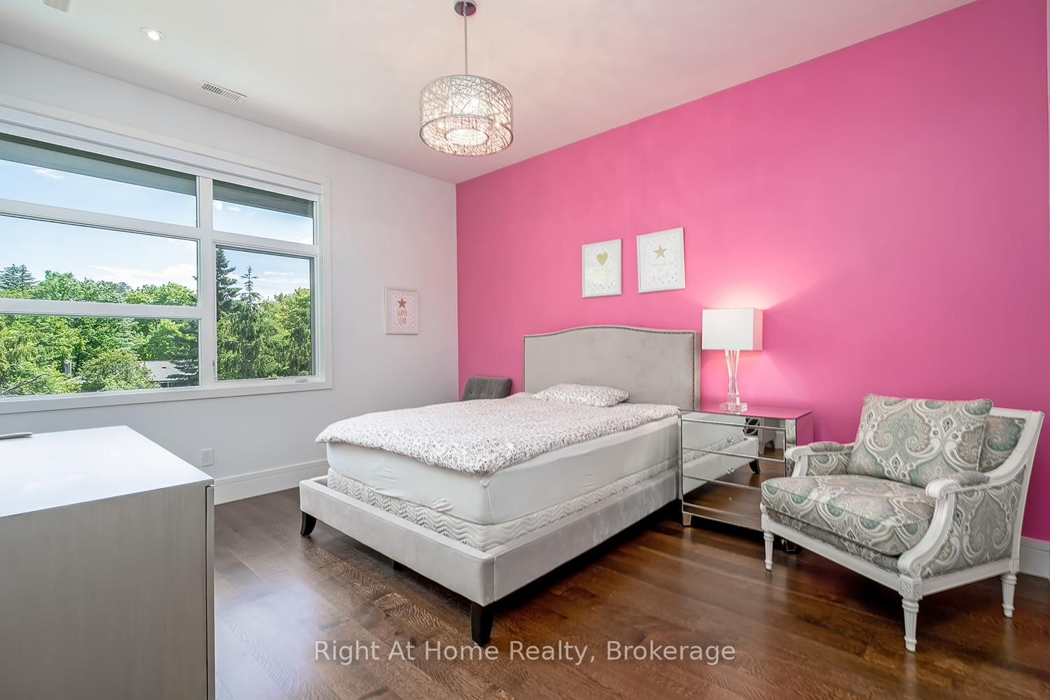 265 Maple Grove Dr, Oakville — 28
