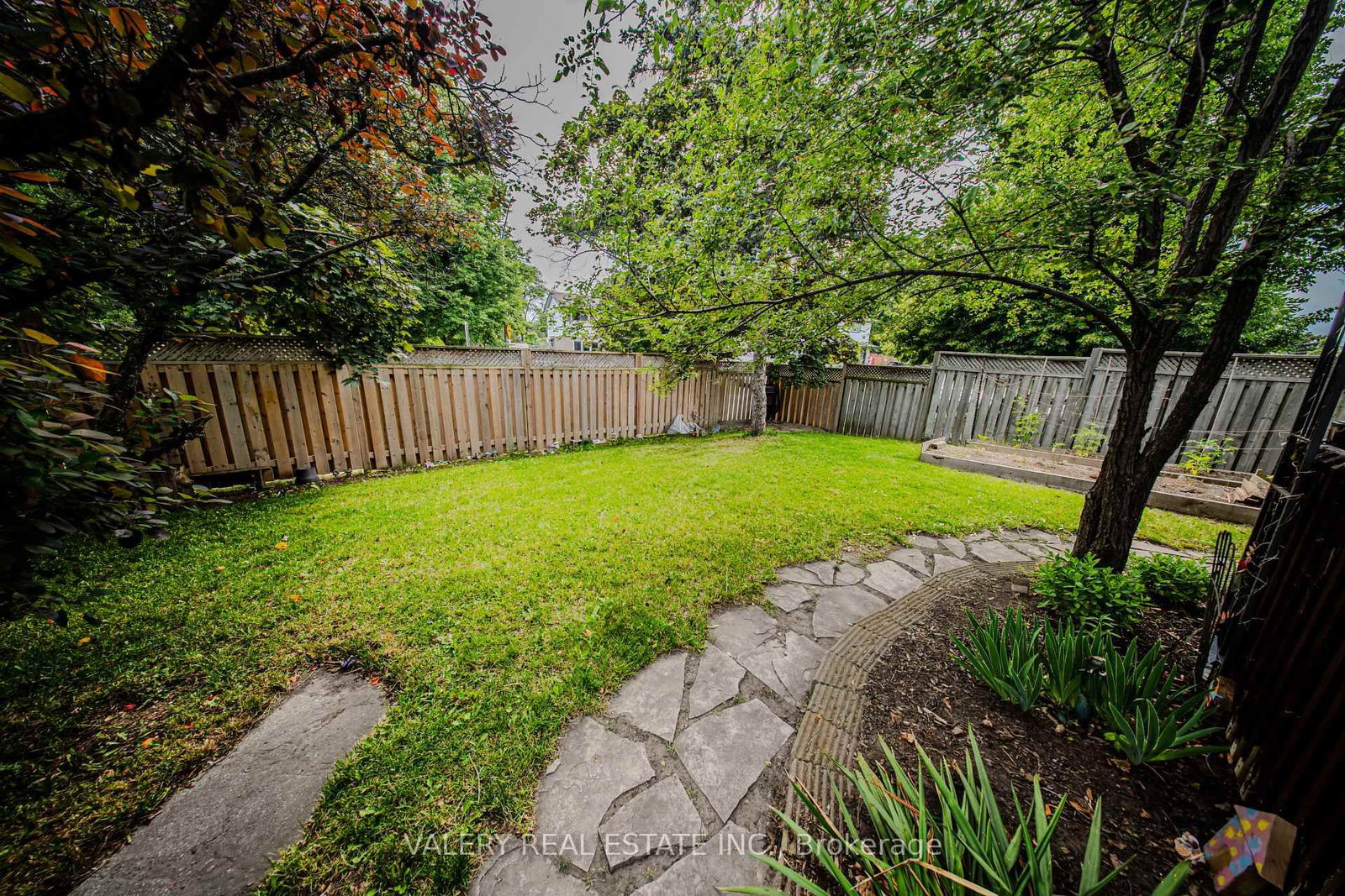 270 Cyrus St, Cambridge — 29